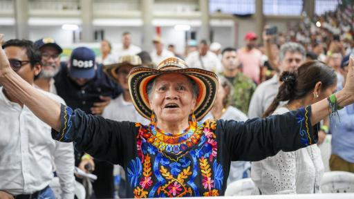 Entrega de tierras HOY Córdoba: perdón de Mancuso | Análisis con Hollman Morris 