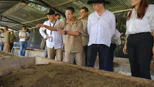 Gobierno propone política para reintegración laboral de reclusos en Colombia