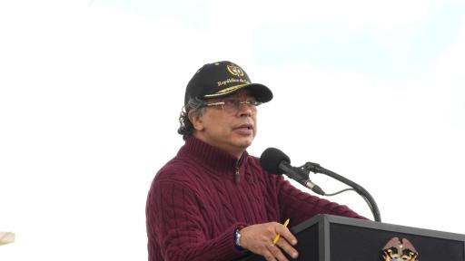 Presidente Petro advierte: “Negar la consulta popular es sedición”