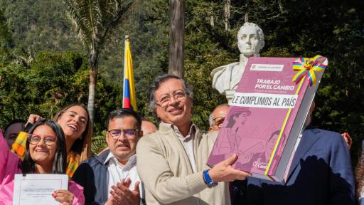 Gustavo Petro firmó la sanción de la reforma laboral