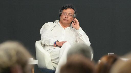 Yo no quiero aplazar elecciones: Petro responde a críticas y cuestiona a contratista electoral