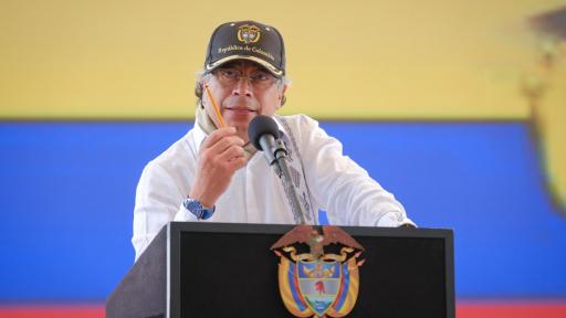 Presidente Petro responde a Uribe sobre orígenes  crisis de la salud