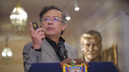 Presidente Petro denuncia robo millonario en la Nueva EPS