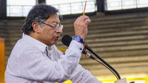 Entrega de tierras en La Dorada HOY: llamado del presidente a la Policía