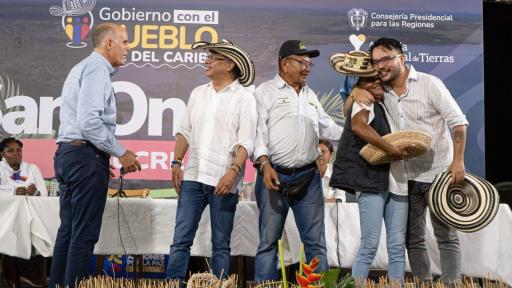 Tierras entregadas a comunidades por Gobierno