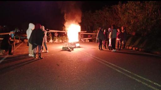 Se presentaron bloqueos en la vía Transversal del Libertador en Totoró, Cauca