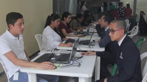  Inscripción de cédulas para las elecciones de octubre