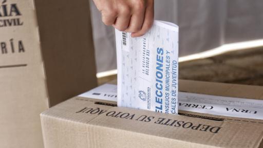 Alerta por presuntos candidatos patrocinados por grupos armados