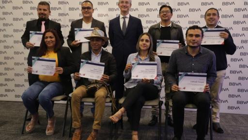 Bbva premió a docentes exaltó maestros colombianos
