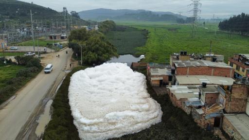 Contaminación en Mosquera: intervienen río luego de emergencia