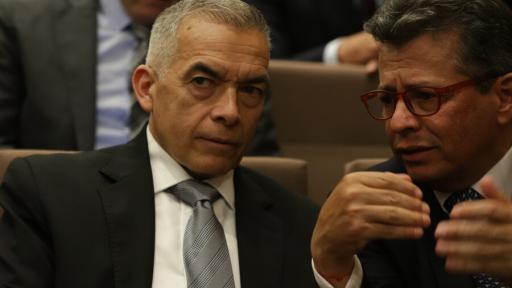 Absuelven al exgeneral Atehortúa por presunta corrupción