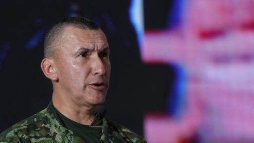 Procuraduría abre indagación contra el comandante del Ejército