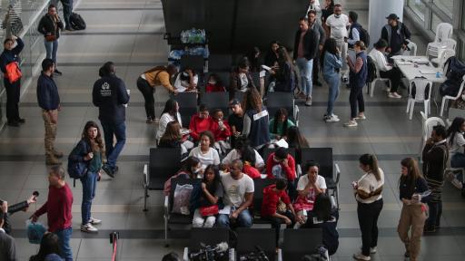 Segundo vuelo de colombianos deportados | Título 42 en Estados Unidos