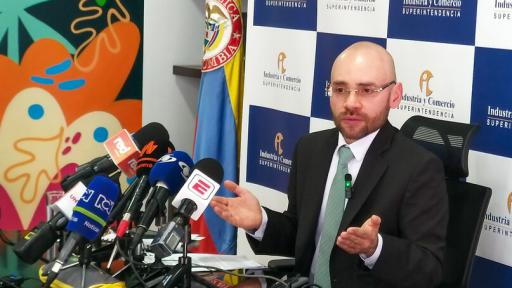 SIC: ¿Qué pasa con el contrato de las jugadoras en Colombia?