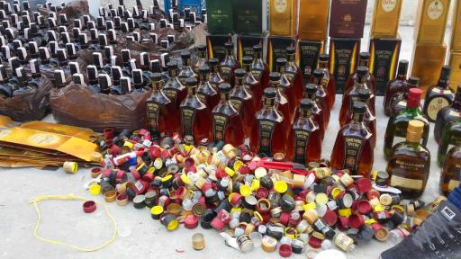 Licor adulterado: van 3.200 botellas incautadas en diciembre 