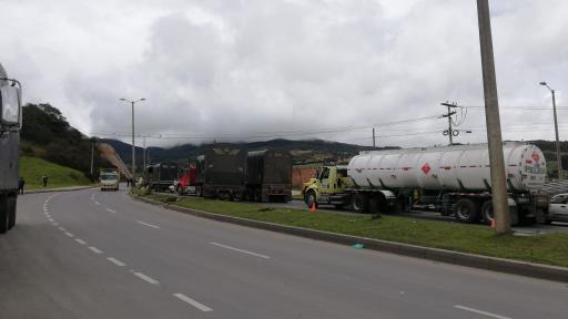 Vía al Llano: autoridades suspenden reversible