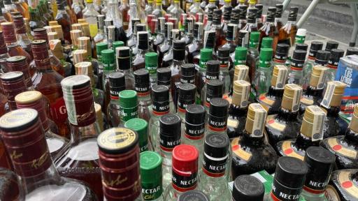 Licor adulterado: Policía entregó reporte de personas capturadas