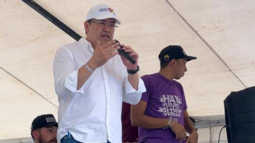 Ministro del Interior se reúne con familias de jóvenes de la primera línea en Cali