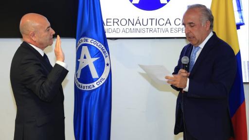 Sergio París Mendoza es el nuevo director de la Aerocivil