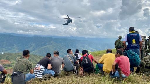 Derrumbe en Cauca: 116 personas han sido evacuadas por la Fuerza Aérea 
