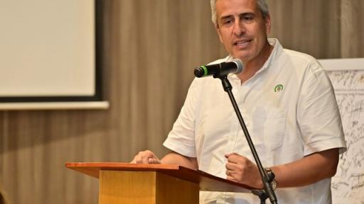 Ministro del Interior presenta balance de compromisos en La Guajira: mejoras en salud, agua potable y energía