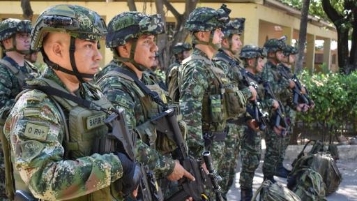 Soldados fueron retenidos por civiles en Briceño, Antioquia. 