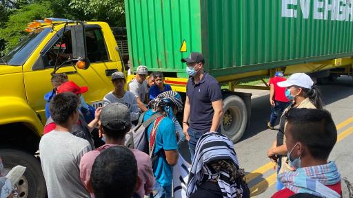 Campesinos del Cesar y N. de Santander bloquean Troncal del Caribe
