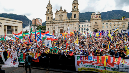 Movimientos sociales apoyan al presidente Petro