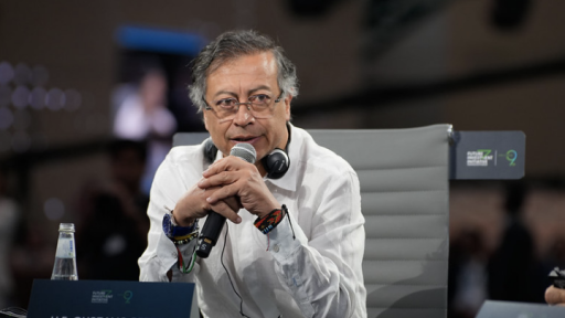 Petro responde advertencia de Obama sobre hambre EE.UU.