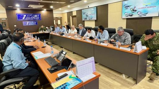 Colombia fortalece cooperación en defensa con India