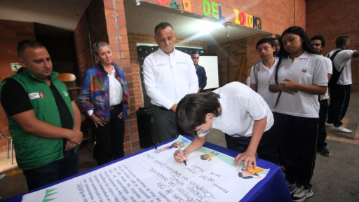 ¡En el Eje Cafetero firmaron el pacto por la niñez!