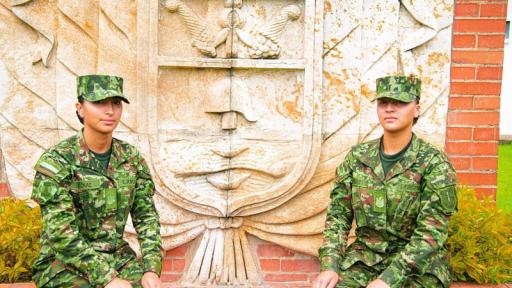 Dos voces, un mismo honor