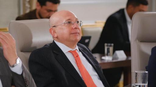 Gobierno colombiano suspenderá extradiciones de guerrilleros que negocian la paz, según MinJusticia