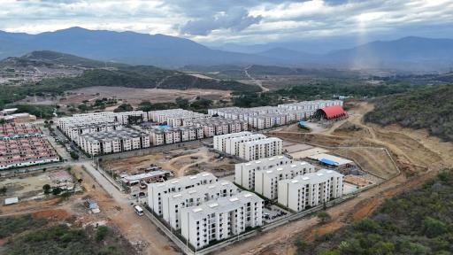 El Gobierno nacional entrega nuevas viviendas a 66 familias afectadas por lluvias en Cúcuta