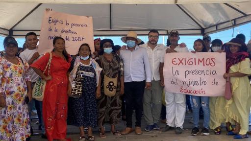 Docentes wayuu protestan por condiciones laborales