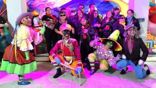 Pasto: niños y adultos ciegos tocan zampoñas 