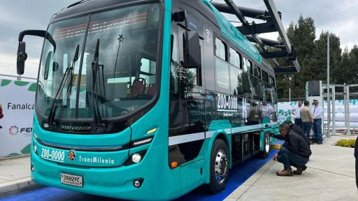 El bus movilizado por hidrógeno de bajo carbono en Bogotá