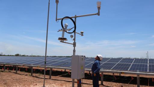 Granja Solar Quifa impulsa energía renovable en Colombia