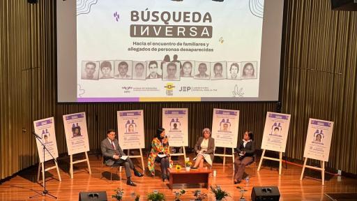 ¿En qué consiste la estrategia de 'Búsqueda Inversa' en Colombia?