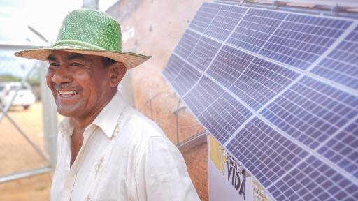 Gobierno entrega 80 comunidades energéticas a indígenas en La Guajira