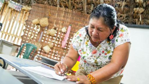 Gobierno garantiza estabilidad a más de 9 mil docentes en Colombia