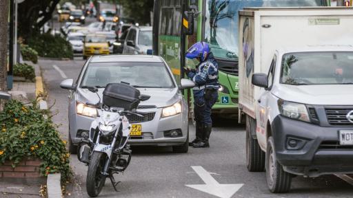 Pico y placa Bogotá HOY: 5 a 9 mayo 2025 Horario y excepciones