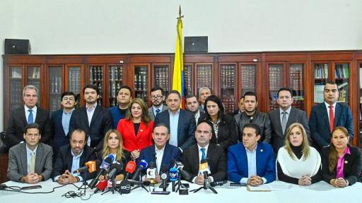 Sesión permanente y suspensión actividad en Senado