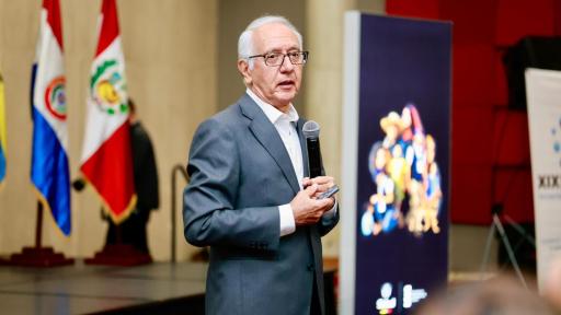 Ministro salud cuestionó trabas debate reforma salud 2025