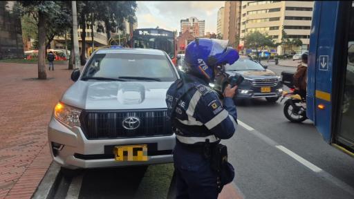 Pico y placa Bogotá HOY: 21 a 26 julio 2025 particulares y taxis 