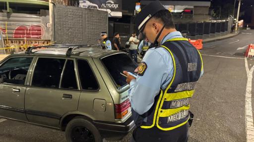 Pico y placa Medellín HOY 22 julio 2025: particulares y taxis 