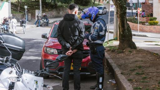 Pico y placa Bogotá HOY: 5 agosto 2025 particulares y taxis 