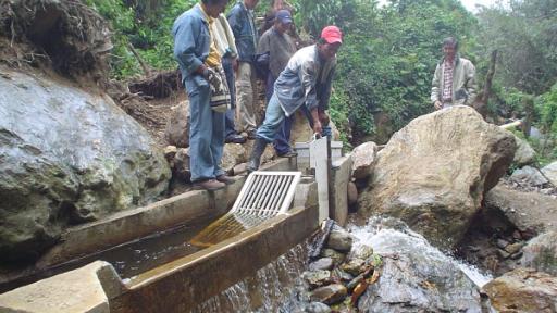 Palmor, la comunidad que encendió la luz de su propio destino