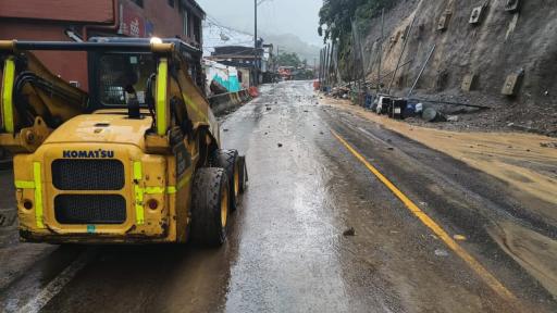 Cierre vía al llano y rutas alternas hoy