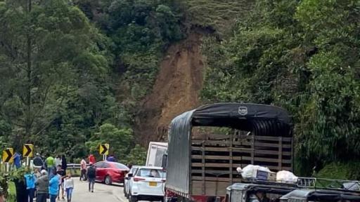 Deslizamiento interrumpió el tráfico entre Manizales y Bogotá